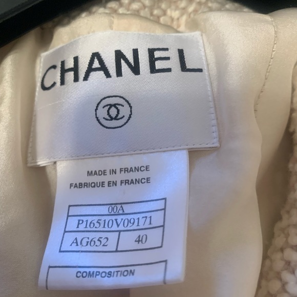 Vintage Chanel wool jacket - Picture 4 of 7